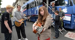 music_tour_bus